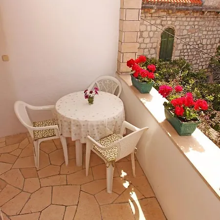 Guest house Maria Old Town Hvar 3*