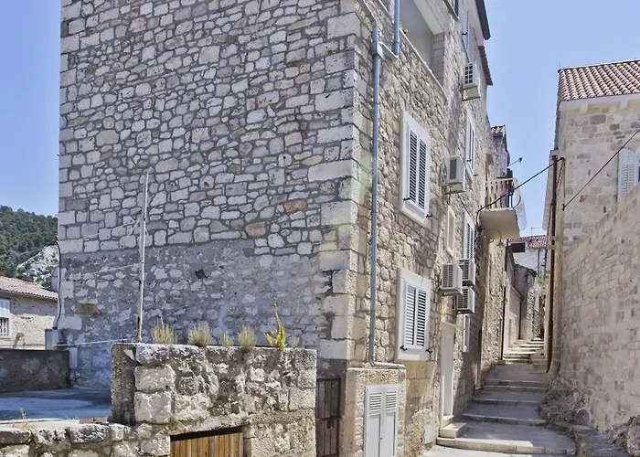 Maria Old Town Hvar Guest house 3*