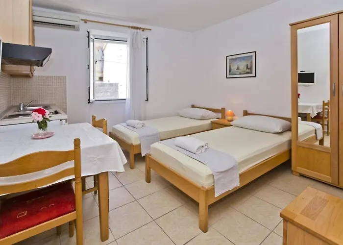 Maria Old Town Hvar هفار